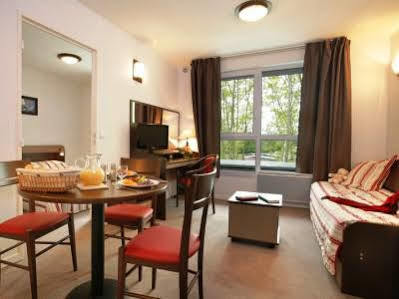 Appart Hotel Annecy Seynod Exterior photo